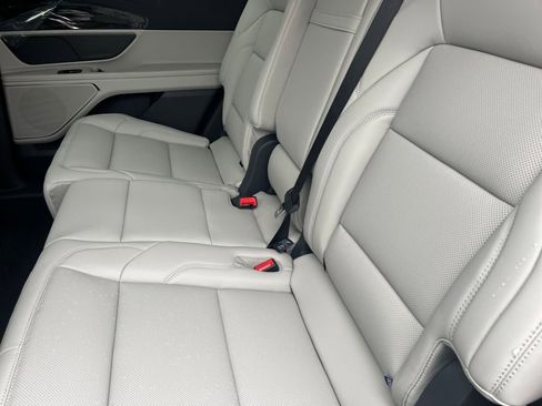 New 2026 Lincoln Nautilus Premier image 29