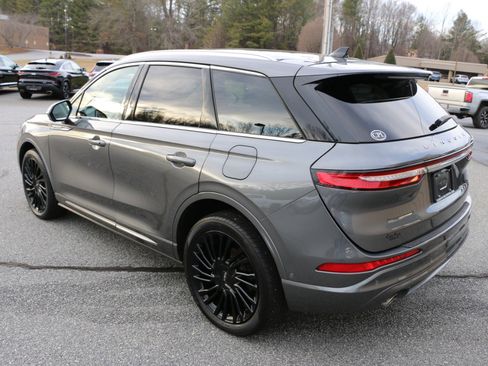 Used 2021 Lincoln Corsair Reserve w/ Equipment Group 201A image 3