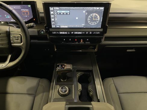 Used 2025 GMC Hummer EV 3X AWD/4WD image 17
