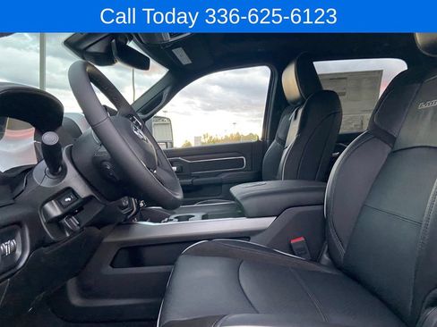 New 2026 RAM 2500 Laramie AWD/4WD image 15