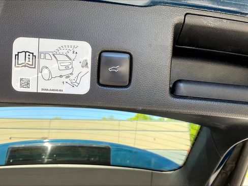 Used 2020 Ford Escape SEL FWD image 36