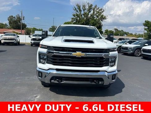 Used 2025 Chevrolet Silverado 2500 LT w/ Convenience Package image 2