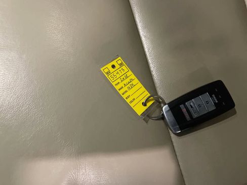 Used 2018 Acura MDX SH-AWD w/ Technology Package image 28