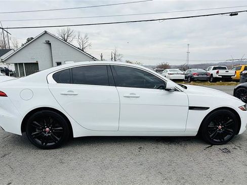 Used 2020 Jaguar XE S RWD image 7