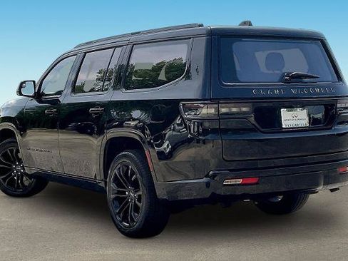 Used 2023 Jeep Grand Wagoneer Series III w/ Rear Seat Video Group 1 AWD/4WD image 4