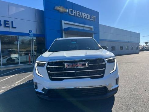 Used 2024 GMC Acadia Elevation AWD/4WD image 2