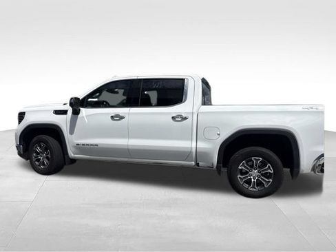 Used 2025 GMC Sierra 1500 SLT AWD/4WD image 10