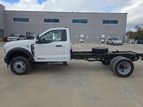 New 2026 Ford F550 2WD Regular Cab Super Duty image 7
