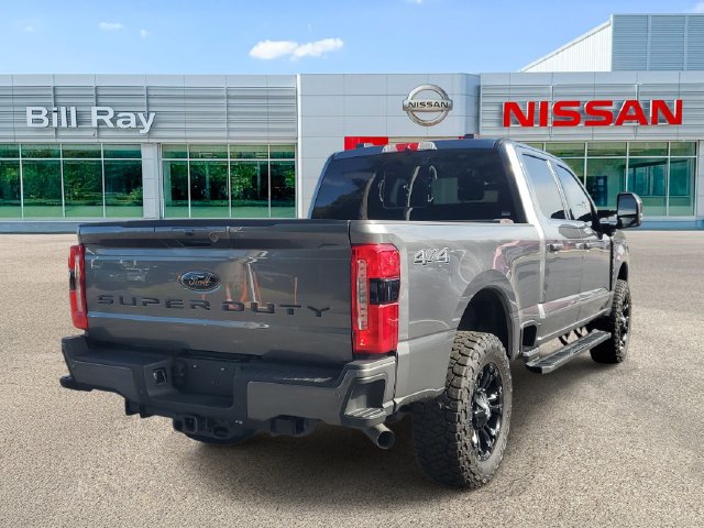 Used 2025 Ford F250 Lariat w/ Black Appearance Package AWD/4WD image 4