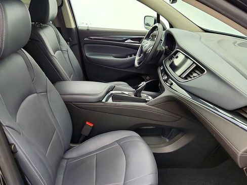 Used 2021 Buick Enclave Essence w/ Sport Touring Edition image 25