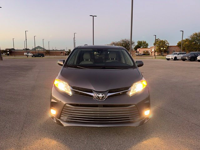 Used 2019 Toyota Sienna XLE FWD image 9