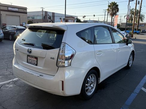 Used 2012 Toyota Prius V Two FWD image 7