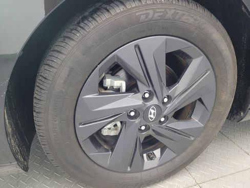 Used 2022 Hyundai Elantra SEL w/ Convenience Package FWD image 31
