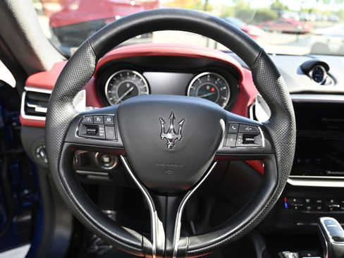 Certified 2022 Maserati Ghibli Modena Q4 image 23