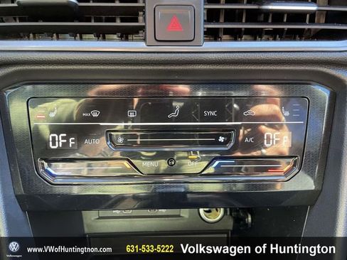 Certified 2025 Volkswagen Taos SE w/ Taos Adventure Package (SXB) image 27