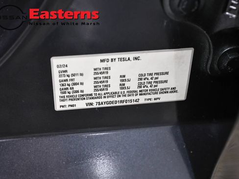 Used 2024 Tesla Model Y 2WD image 25