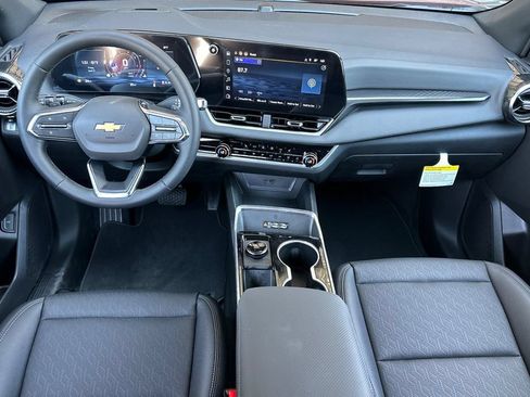New 2026 Chevrolet Equinox LT w/ Convenience Package II FWD image 14