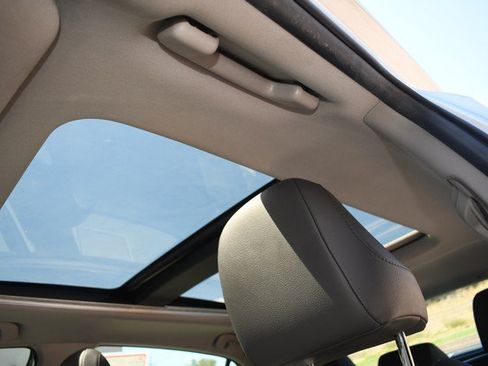 Certified 2018 Toyota Camry XLE FWD image 19