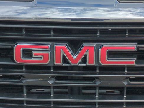 Used 2024 GMC Sierra 1500 Pro w/ Pro Value Package image 8