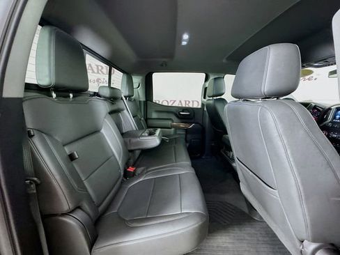 Used 2021 Chevrolet Silverado 1500 LT Trail Boss w/ Convenience Package II image 32