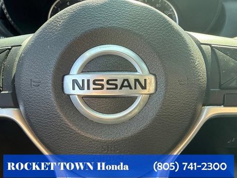 Used 2020 Nissan Versa S FWD image 16