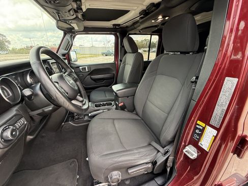 Used 2021 Jeep Wrangler Unlimited Sport image 26