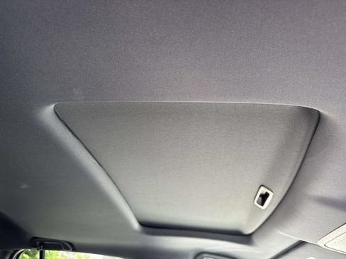 Used 2025 Honda Ridgeline Black Edition image 10