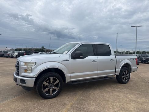 Used 2016 Ford F150 XLT w/ Equipment Group 302A Luxury AWD/4WD image 9