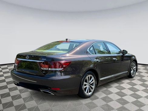 Used 2014 Lexus LS 460 AWD w/ Comfort Package image 2