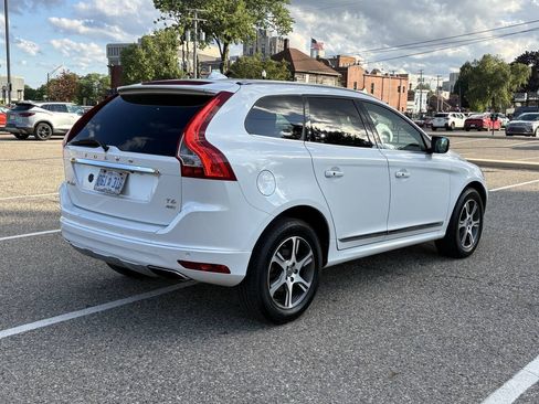 Used 2015 Volvo XC60 T6 Premier Plus AWD/4WD image 9