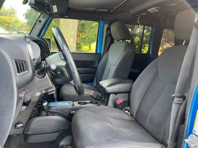 Used 2016 Jeep Wrangler Unlimited Sport w/ Quick Order Package 24S AWD/4WD image 12