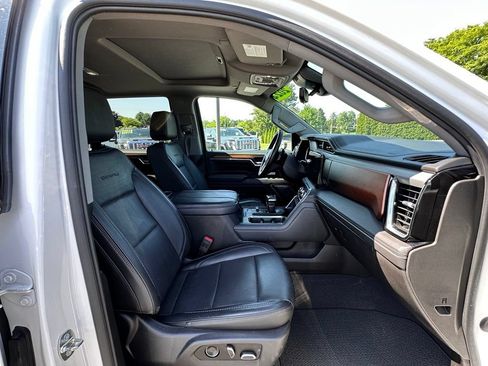 Certified 2024 GMC Sierra 1500 Denali w/ Denali Reserve Package AWD/4WD image 13