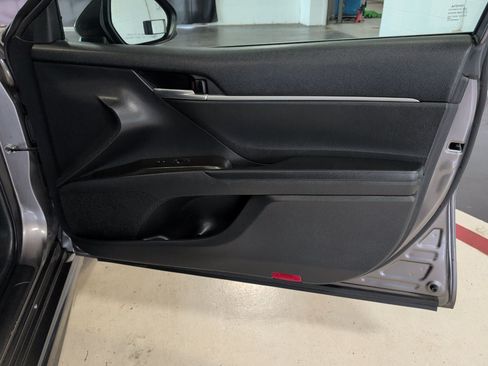 Used 2021 Toyota Camry SE FWD image 24