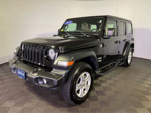 Used 2018 Jeep Wrangler Unlimited Sport S image 3