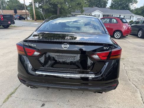 Used 2020 Nissan Altima 2.5 SV FWD image 6