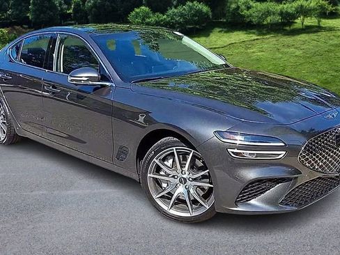 New 2026 Genesis G70 2.5T Prestige image 2