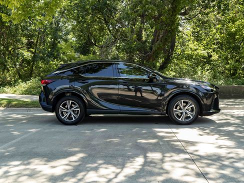 Used 2024 Lexus RX 350 FWD w/ Technology Package image 10