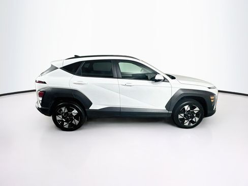 Used 2025 Hyundai Kona SEL AWD/4WD image 10
