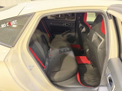 Used 2023 Honda Civic Type R image 12