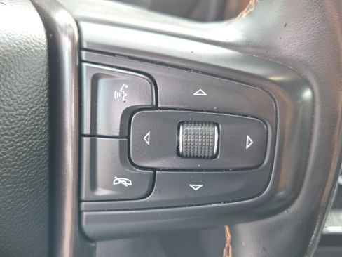 Used 2024 GMC Sierra 2500 AT4 w/ AT4 Premium Plus Package AWD/4WD image 25