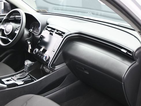 Used 2022 Hyundai Tucson SE image 31