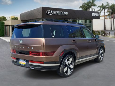 Certified 2025 Hyundai Santa Fe Limited image 3