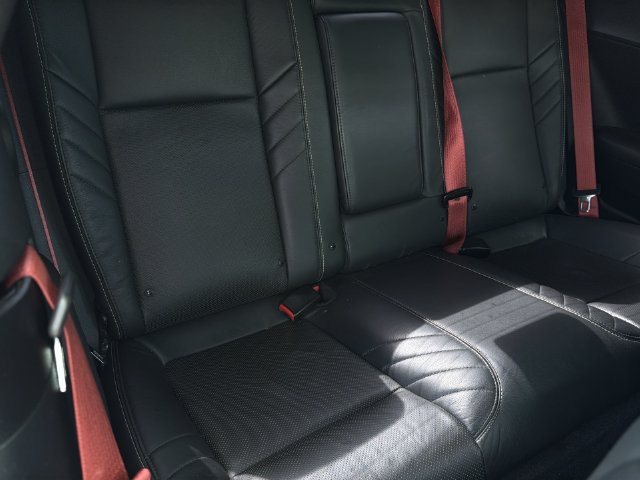Used 2015 Dodge Challenger SRT Hellcat RWD image 34