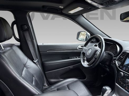 Used 2022 Jeep Grand Cherokee Limited image 9