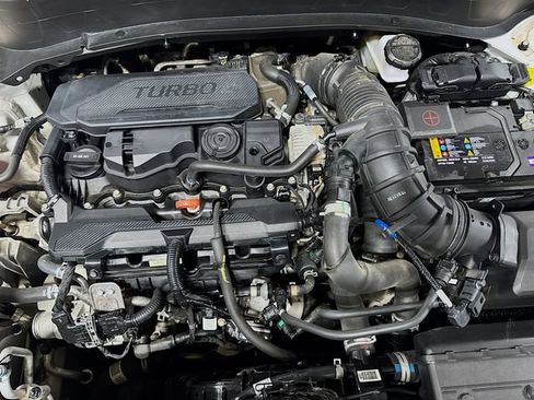 Used 2024 Kia Seltos SX image 30