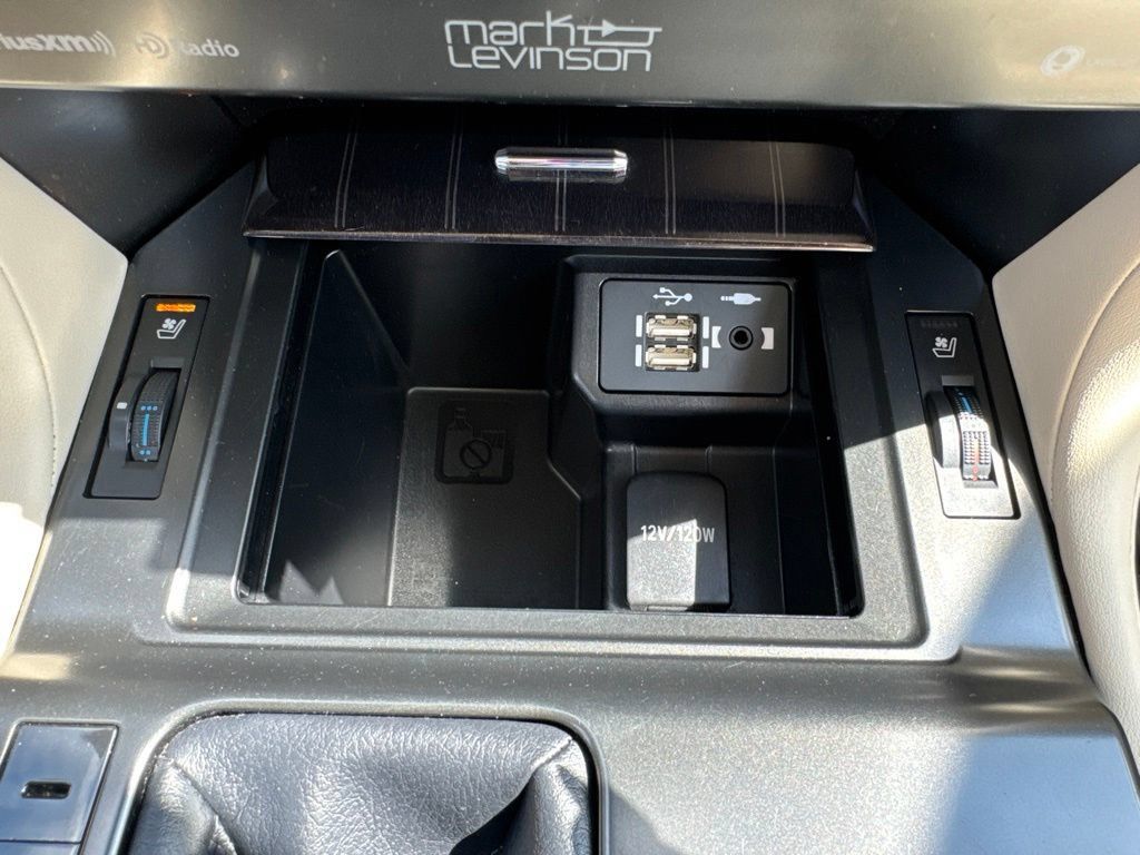 Used 2022 Lexus GX 460 Luxury w/ Sport Design Package AWD/4WD image 8