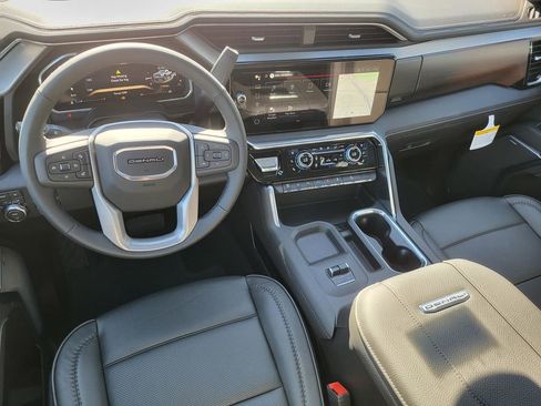New 2026 GMC Sierra 2500 Denali w/ Denali Reserve Package image 5