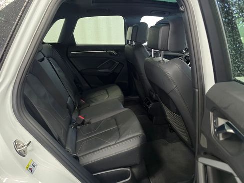 Certified 2025 Audi Q3 2.0T Premium w/ Convenience Package image 24