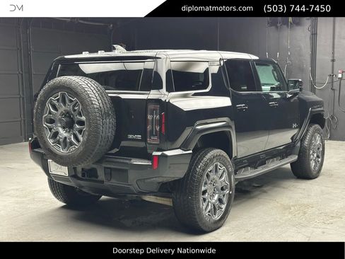 Used 2024 GMC Hummer EV 3X image 6