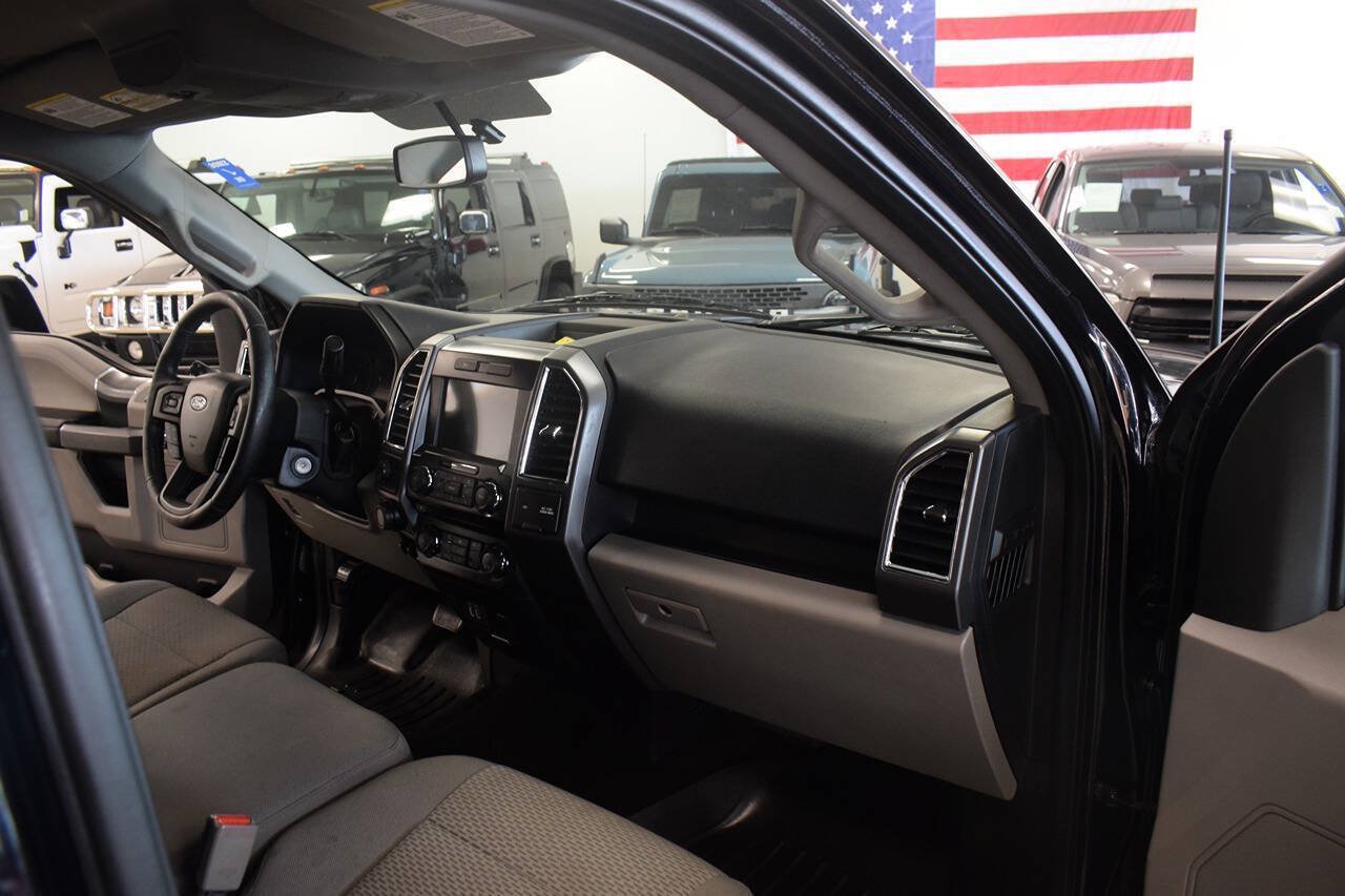 Used 2016 Ford F150 XLT AWD/4WD image 18